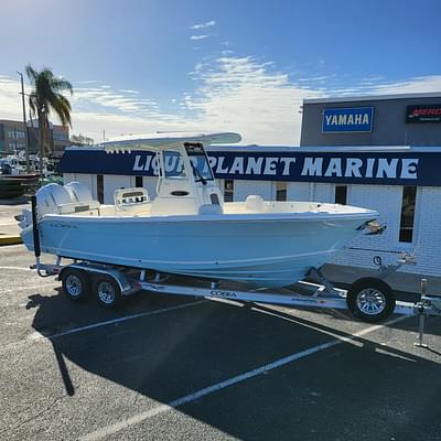BOATZON | 2025 Cobia CC 240