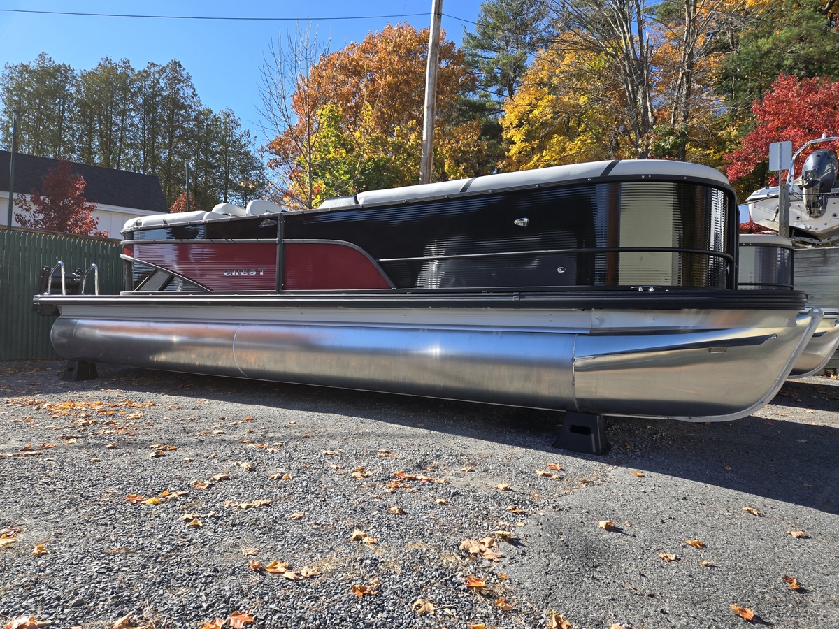 2025 Crest Pontoons Crest Pontoons Classic 240 SLC 2025 - Sold Boat