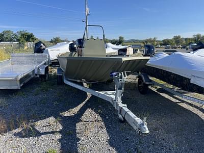 BOATZON | 2025 Crestliner 1870 FCC