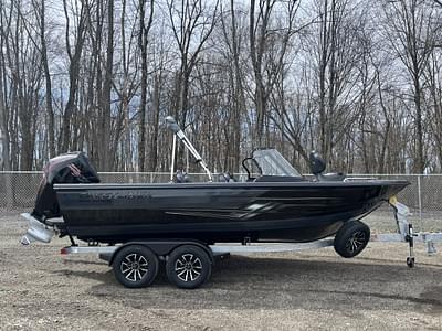 BOATZON | 2025 Crestliner Authority 2050 JUST ADD TAX BOATZON | 2025 Crestliner Authority 2050 JUST ADD TAX