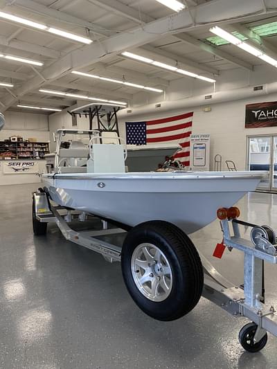 BOATZON | 2025 East Cape EVO 18V