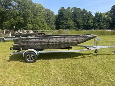 BOATZON | 2025 Edge 656 DB