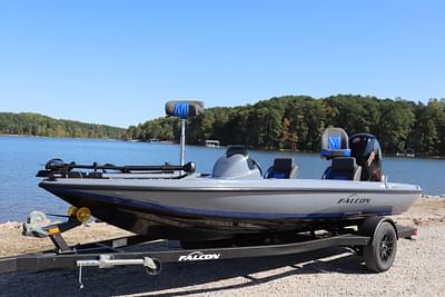 BOATZON | 2025 Falcon Freedom 18