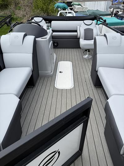 BOATZON | 2025 FLAGSHIP D22 B