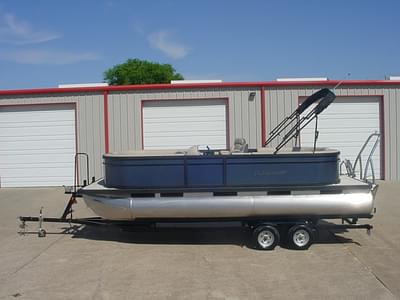 BOATZON | 2025 FLAGSHIP FREEDOM F22CU