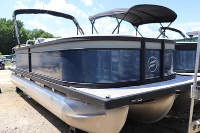 BOATZON | 2025 Flagship Pontoons Freedom 22CU XT Tritoon