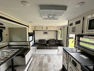 BOATZON | 2025 Forest River PUMA 18BHX