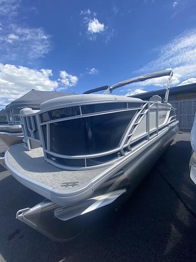 BOATZON | 2025 Godfrey MC235 FS Tritoon BOATZON | 2025 Godfrey MC235 FS Tritoon