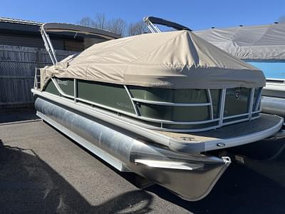 BOATZON | 2025 Godfrey SW2086CSE BOATZON | 2025 Godfrey SW2086CSE