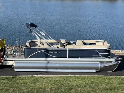 BOATZON | 2025 Godfrey Sweetwater 2086 C Special Edition