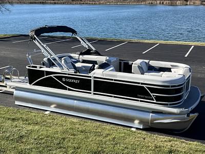 BOATZON | 2025 Godfrey Sweetwater 2086 C Special Edition