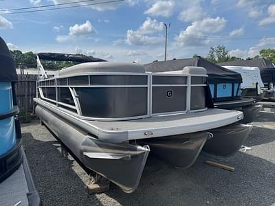BOATZON | 2025 Godfrey Sweetwater 2286 SBX TriToon 150 Yamaha BOATZON | 2025 Godfrey Sweetwater 2286 SBX TriToon 150 Yamaha