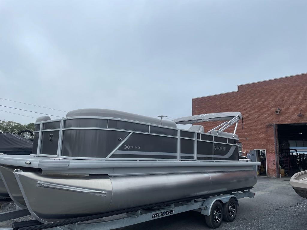 2026 Godfrey Godfrey Sweetwater 2286 SBX with 150 HP Yamaha 2026 - Sold Boat