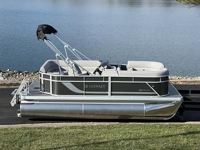 BOATZON | 2025 Godfrey XPERIENCE 1680 CX