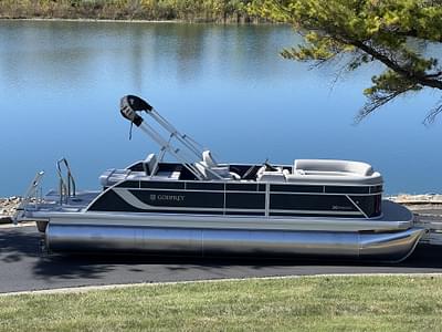 BOATZON | 2025 Godfrey Xperience 2286 Flip Loung Tritoon