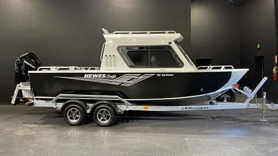 BOATZON | 2025 Hewes Craft Sea Runner 210 Hard Top ET