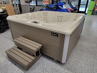 BOATZON | 2025 Hot Spring Spas Flash