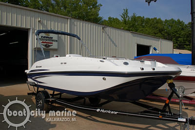 BOATZON | 2025 Hurricane SunDeck Sport IO SS 188 IO
