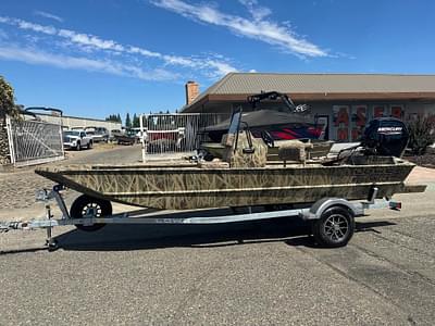 BOATZON | 2025 Lowe 2025 Lowe RX 1860 CC Mercury 80HP Jet