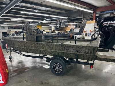 BOATZON | 2025 Lowe Roughneck Center Console RX1760 Pathfinder Heavy Duty Hull