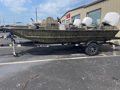 BOATZON | 2025 Lowe Roughneck Center Console RX1760 Pathfinder Heavy Duty Hull