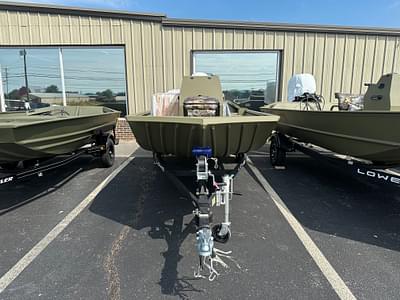 BOATZON | 2025 Lowe Roughneck Center Console RX1760 Pathfinder BOATZON | 2025 Lowe Roughneck Center Console RX1760 Pathfinder