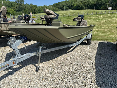 BOATZON | 2025 Lowe Roughneck Side Console RX2070 SC BOATZON | 2025 Lowe Roughneck Side Console RX2070 SC