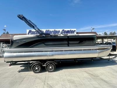 BOATZON | 2025 Lowe SS230 WT Special W 150hp Mercury