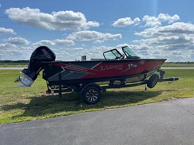 BOATZON | 2025 Lund 1875 Crossover XS  Photo Boat