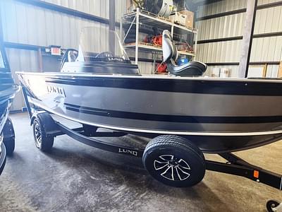 BOATZON | 2025 Lund 1875 Impact XS Side Console BOATZON | 2025 Lund 1875 Impact XS Side Console
