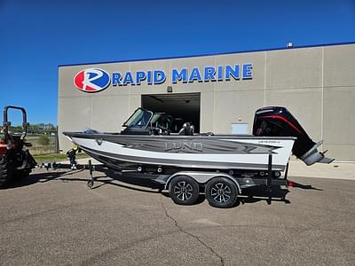 BOATZON | 2025 Lund 1975 Pro V Sport BOATZON | 2025 Lund 1975 Pro V Sport