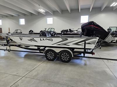 BOATZON | 2025 Lund 2075 Pro V Bass XS