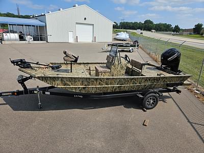 BOATZON | 2025 Lund Predator 1870 Center Console  Photo Boat