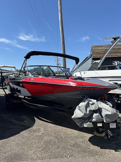 BOATZON | 2025 Malibu Boats TXI MO BOATZON | 2025 Malibu Boats TXI MO