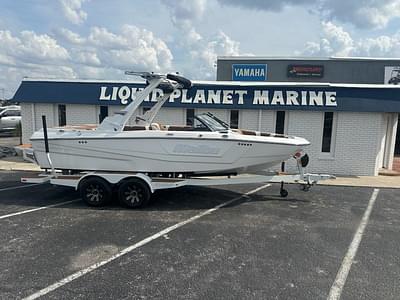 BOATZON | 2025 Malibu Boats Wakesetter 21 LX