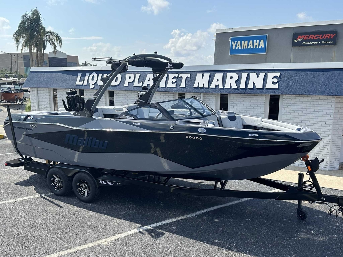 2025 Malibu Boats Malibu Boats Wakesetter 25 LSV 2025 - Sold Boat