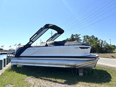 BOATZON | 2025 Manitou Explore 22 Navigator Touring