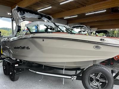 BOATZON | 2025 MasterCraft NXT Series 20