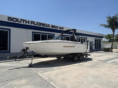 BOATZON | 2025 MasterCraft XT23