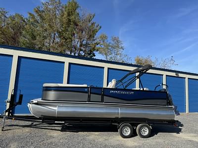 BOATZON | 2025 Premier 220 SunScape RL