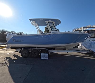 BOATZON | 2025 Robalo R270   In stock