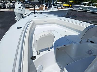 BOATZON | 2025 Sea Hunt Gamefish 27 Fwd Seating