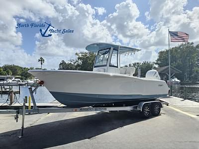 BOATZON | 2025 Sea Hunt Ultra 239 SE
