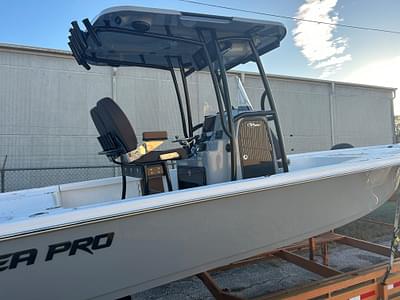 BOATZON | 2025 Sea Pro 250 DLX Bay