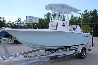 BOATZON | 2025 Sea Pro Center Console 202