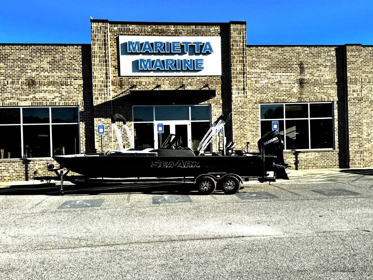 2025 SeaArk SeaArk Easy Cat w Suzuki 300HP 4 Stroke Engine and Trailer 2025 - Sold Boat