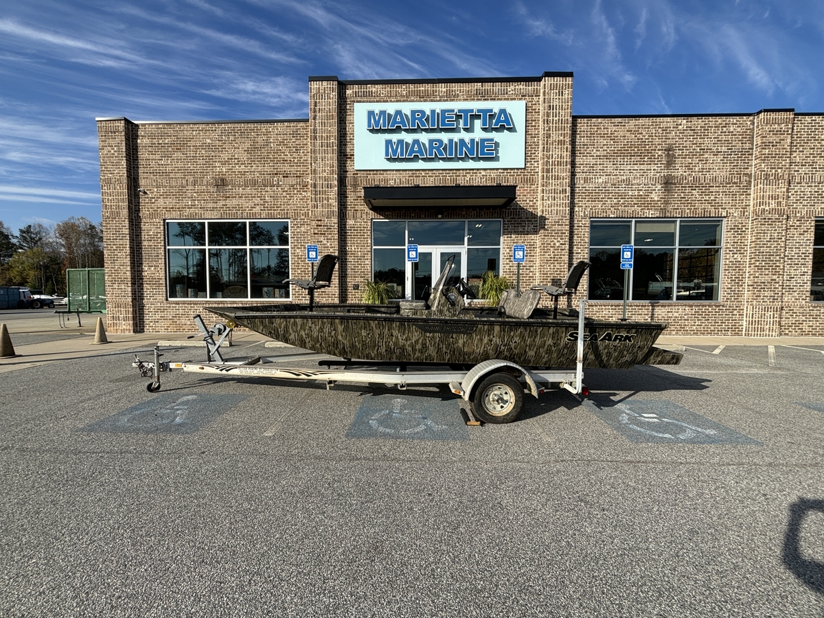 2025 SeaArk SeaArk Shadow 18CC wYamaha F70LA Engine wTrailer 2025 - Sold Boat