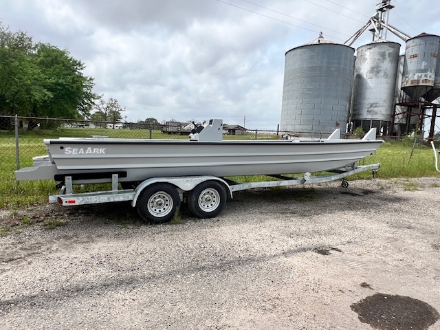2025 SeaArk SeaArk Workhorse 2472 2025 - Sold Boat