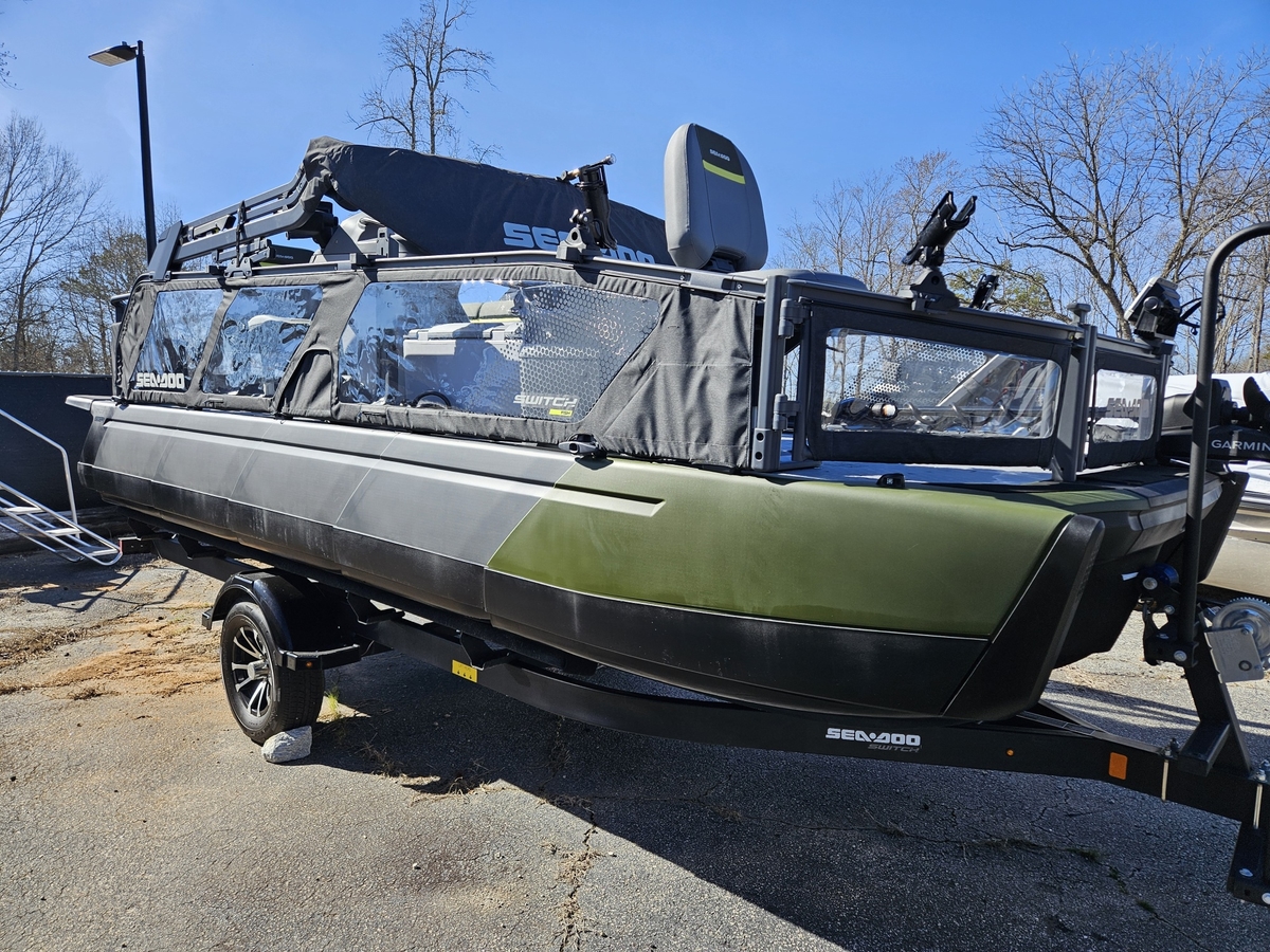 2025 Sea-Doo SeaDoo SWITCH FISH 230 2025 - Sold Boat