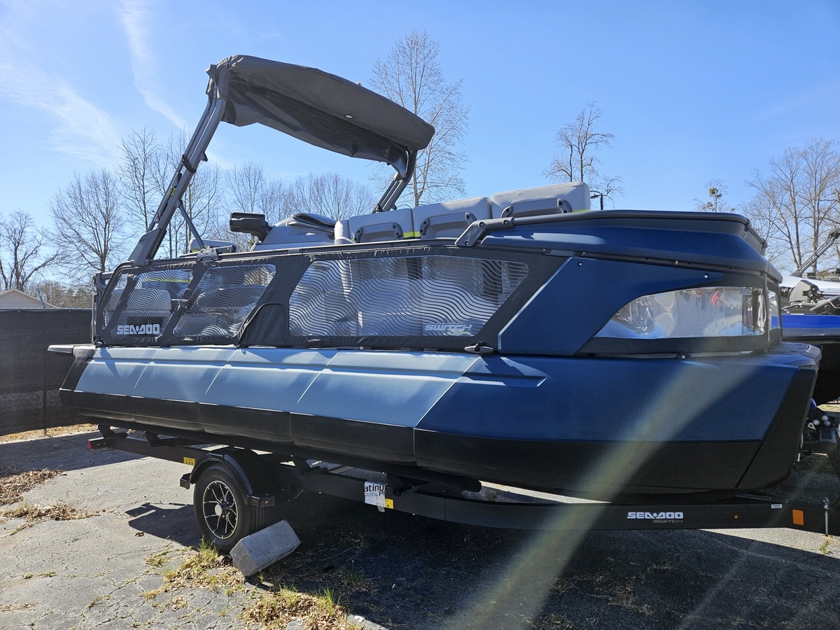 2025 Sea-Doo SeaDoo SWITCH LTD 230 2025 - Sold Boat